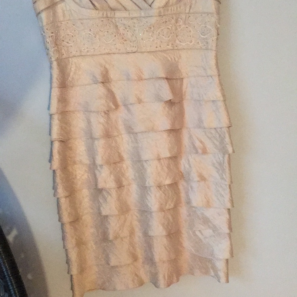 ADRIANNA PAPELL Gold Cocktail Dress - Picture 3 of 6